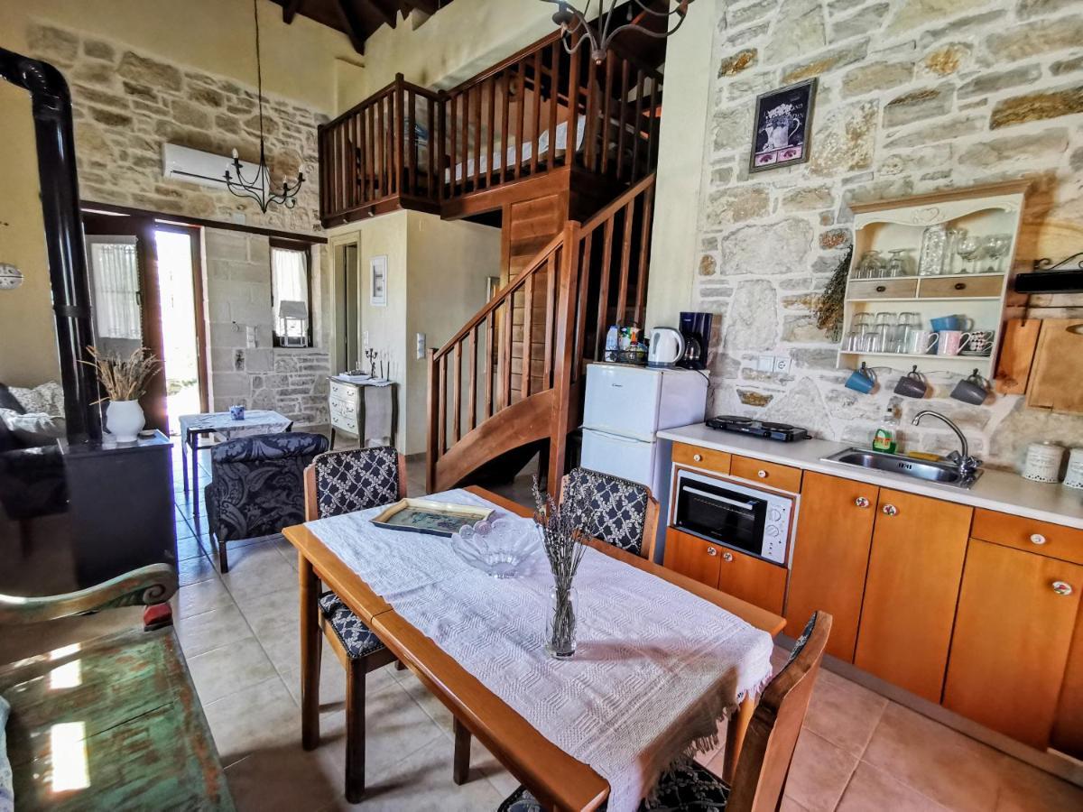 Aelia Apartment Kamilari Ngoại thất bức ảnh